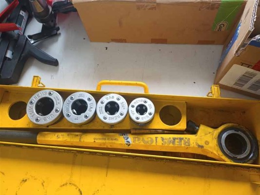 Bild Gewindeschneid-Handkluppe